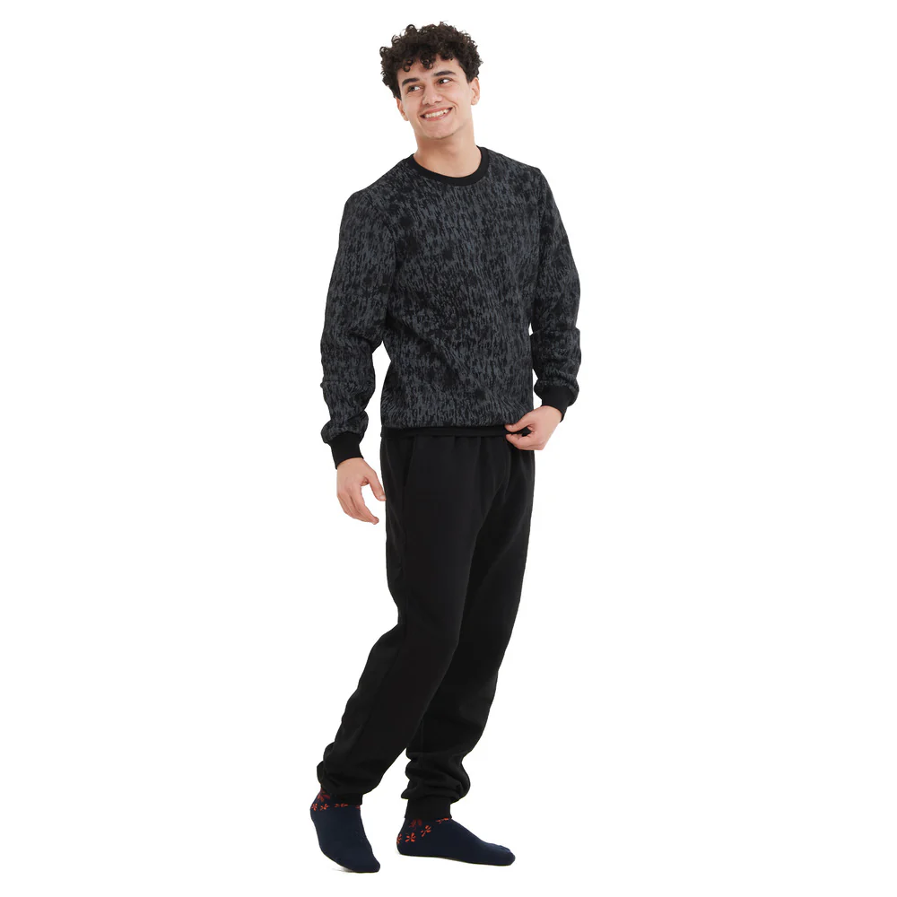 Men Winter Pajama Set Black Camouflage Sweatshirt + Black Pants - Image 3