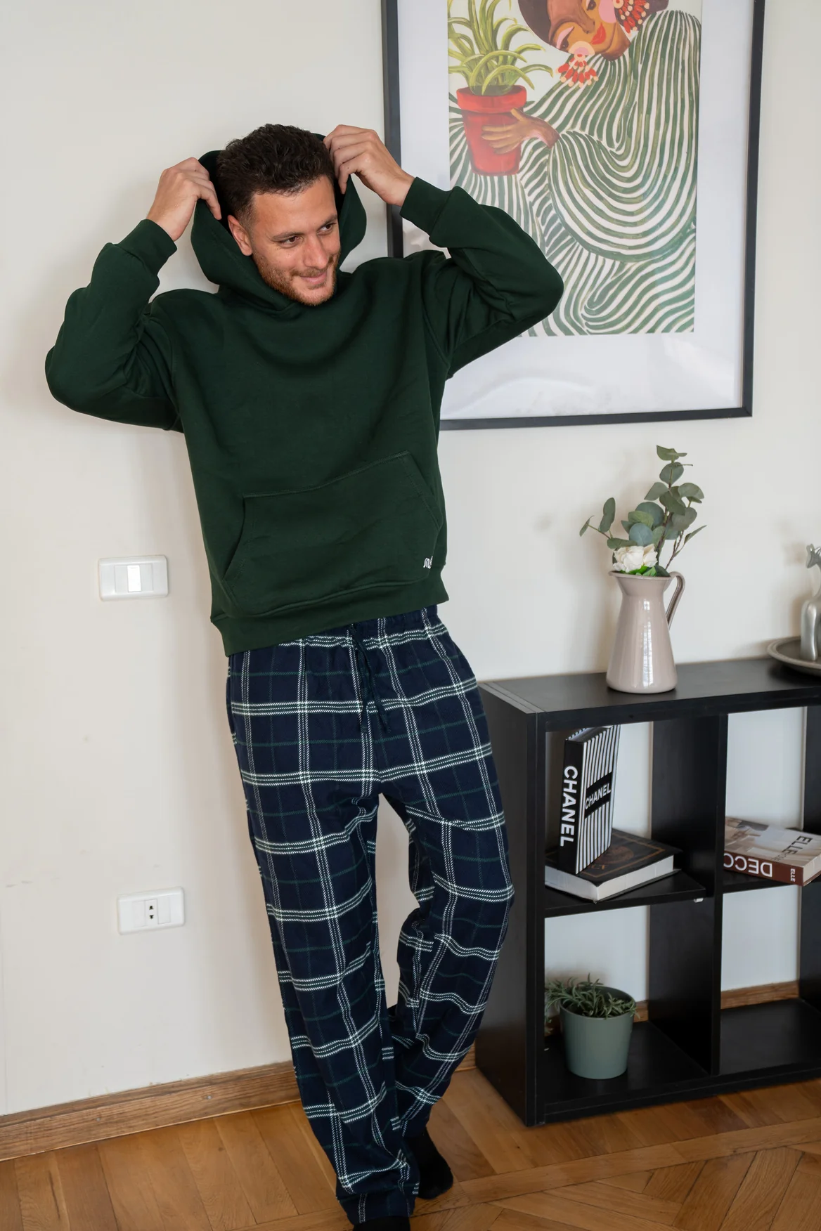 Men Winter Pajama Set Dark Green Hoodie + Dark Green X Dark Blue Checkered Pants - Image 4