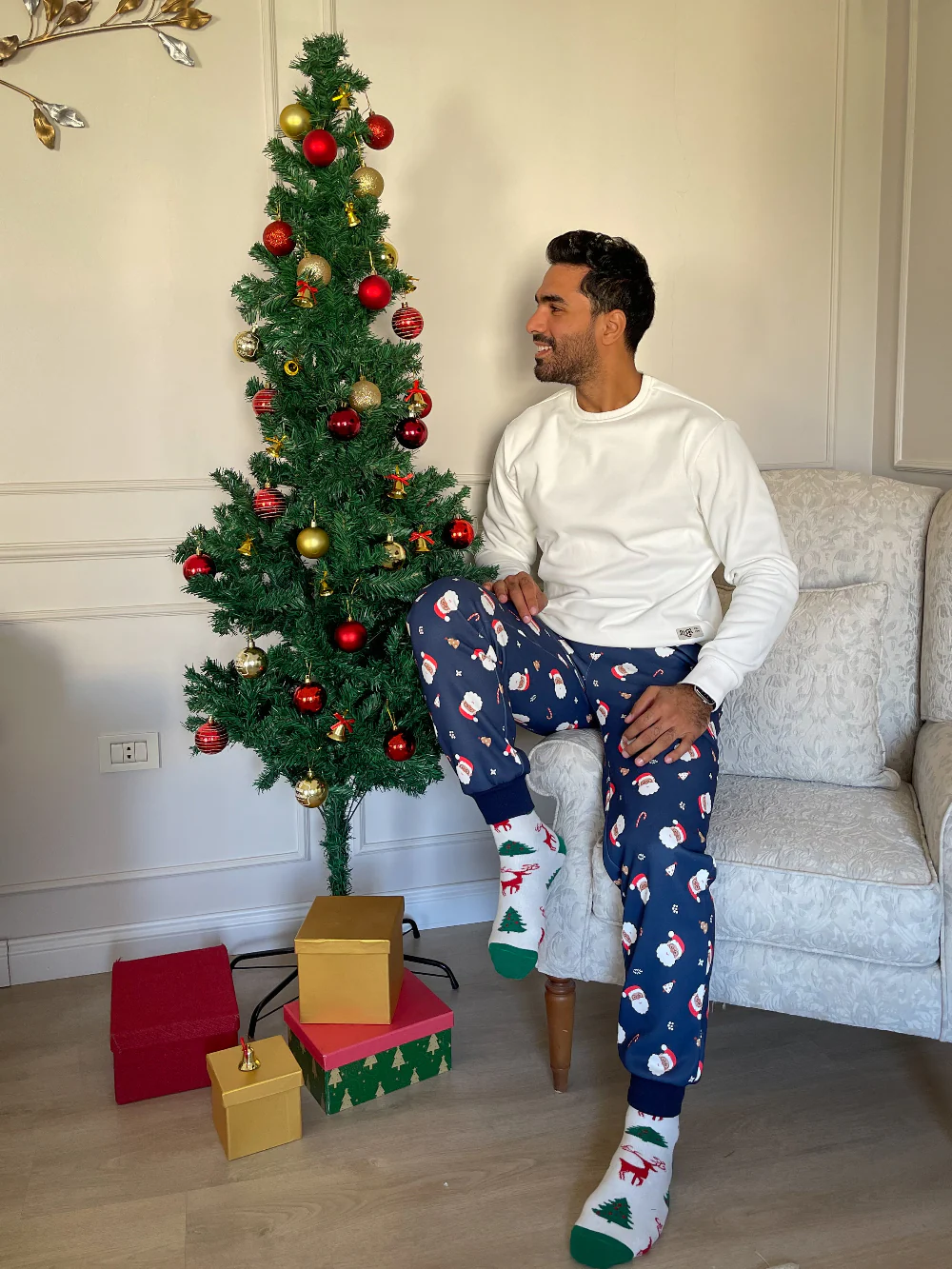 Men Winter Pajama Set Off White Sweatshirt + Pants - Image 5