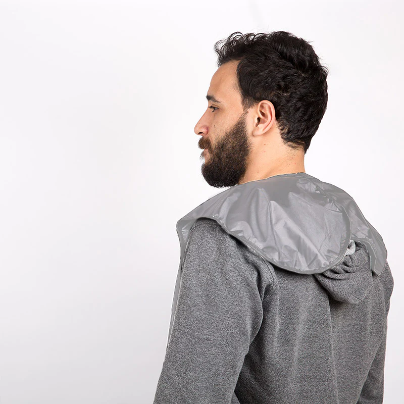 Snuggs beard cape Grey - Image 4
