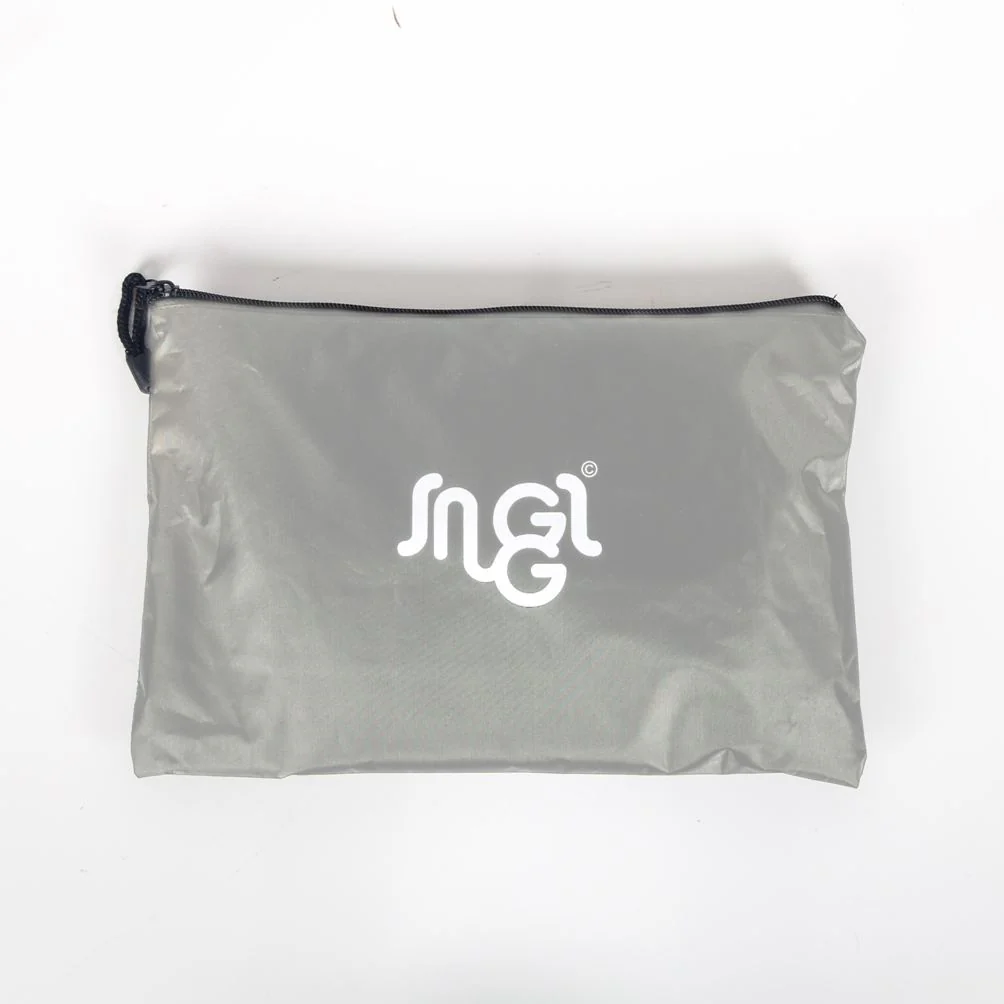 Snuggs beard cape Grey - Image 6