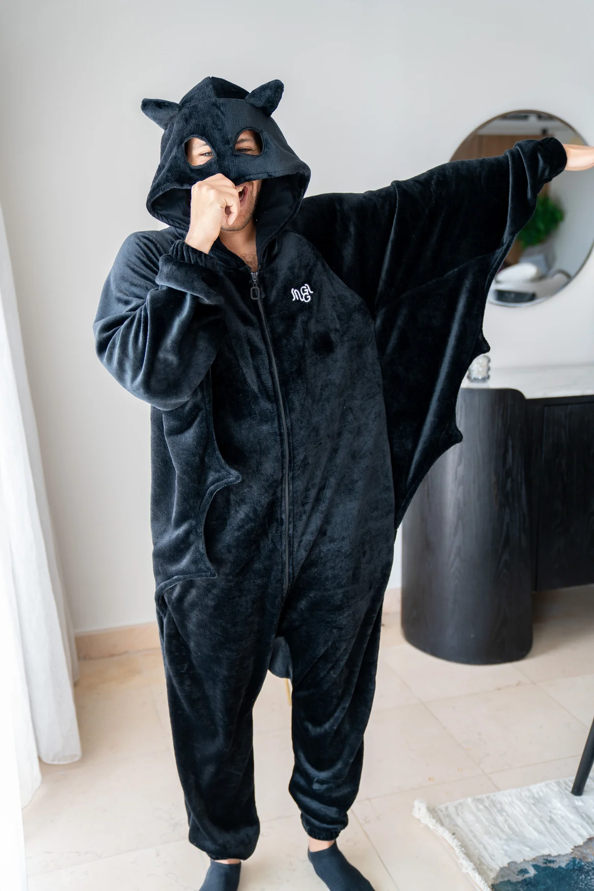 Snuggs Blanket Animal Onesie Bat - Image 4