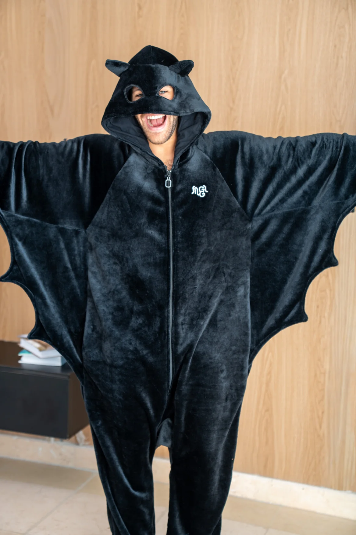 Snuggs Blanket Animal Onesie Bat - Image 5