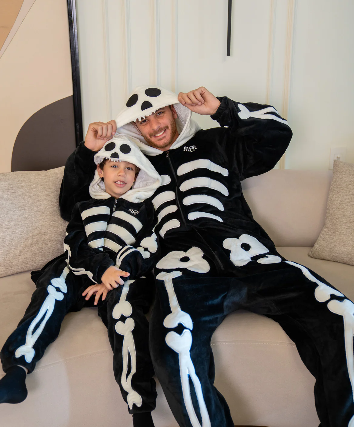 Snuggs Blanket Onesie Skeleton - Image 5