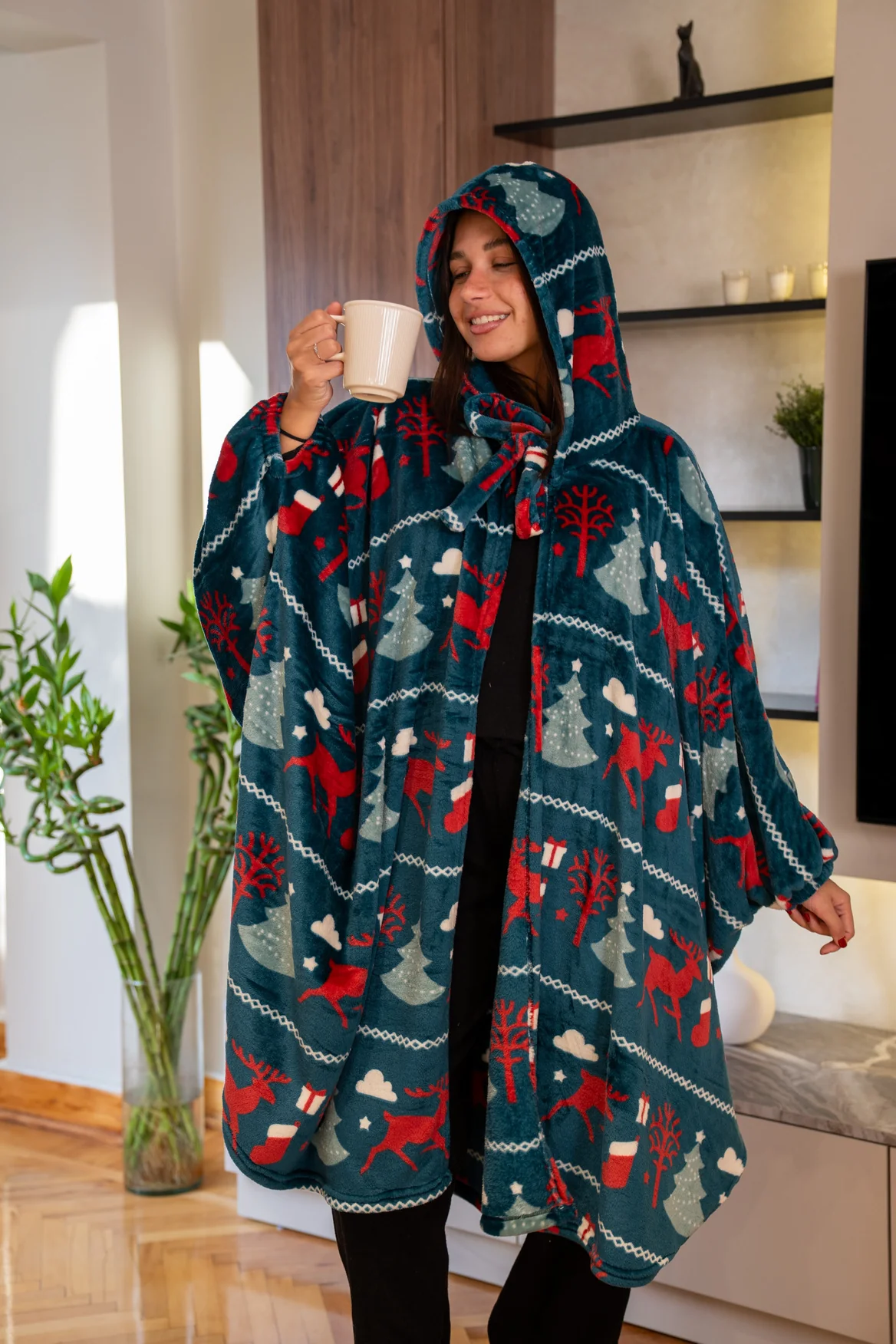 Snuggs The Cloak Blanket Christmas Teal Deer - Image 3