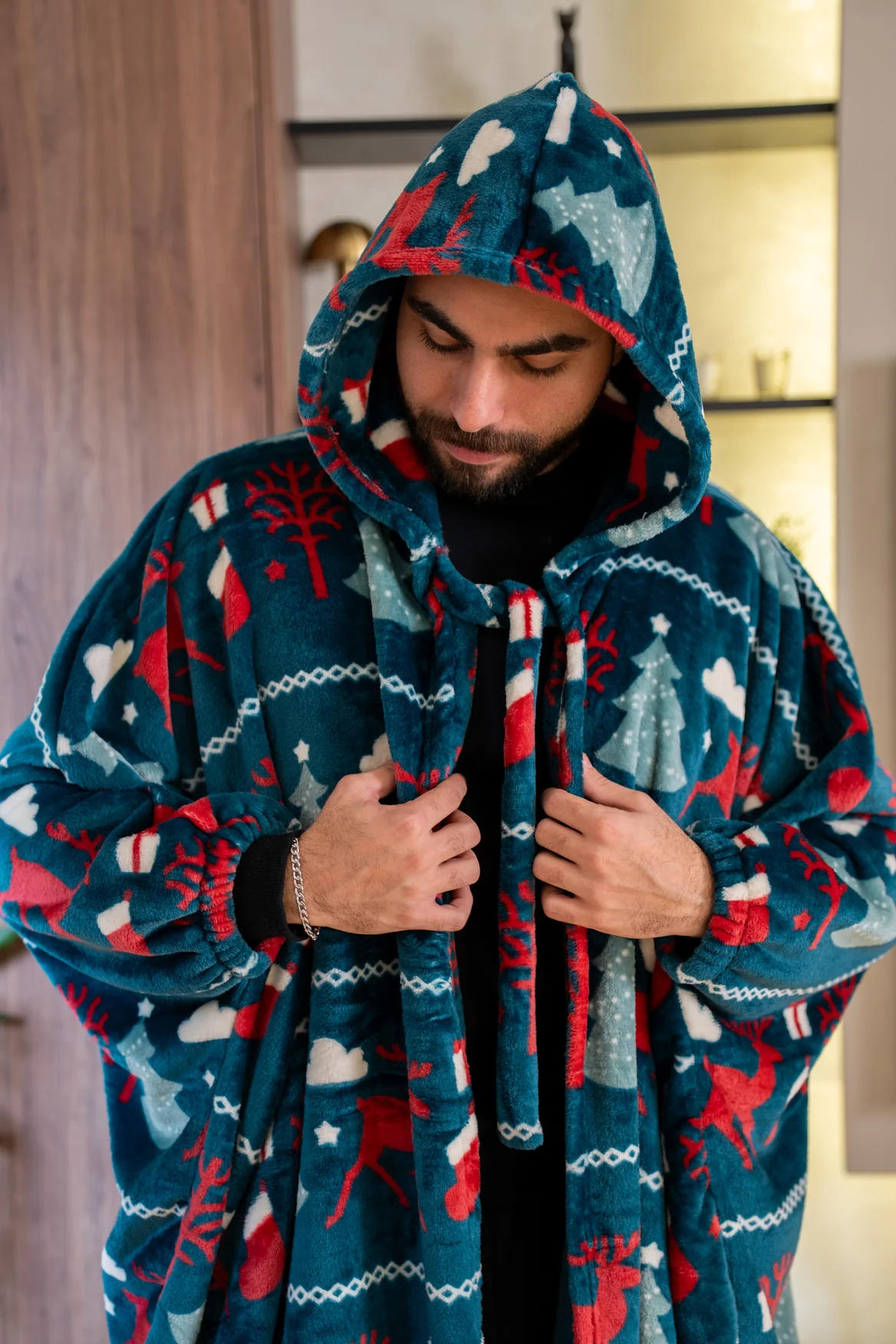 Snuggs The Cloak Blanket Christmas Teal Deer - Image 6
