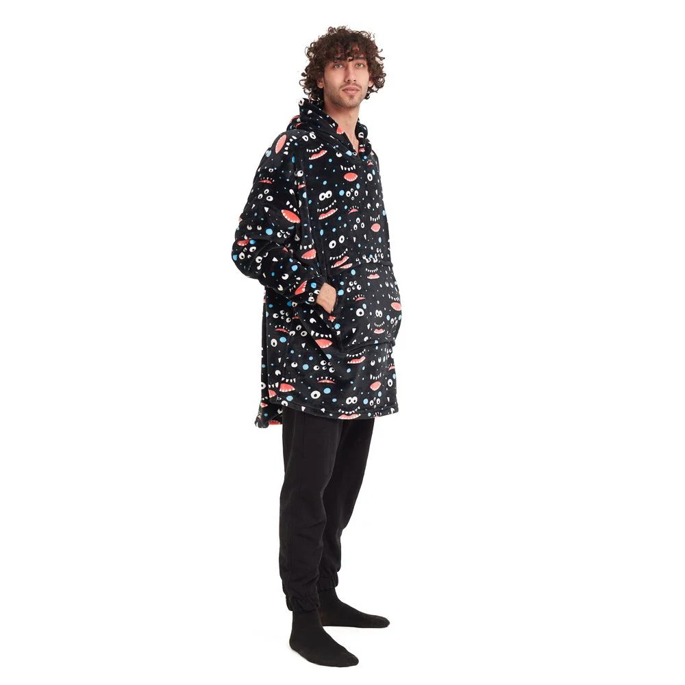 Snuggs Blanket Hoodie Black monster - Image 3