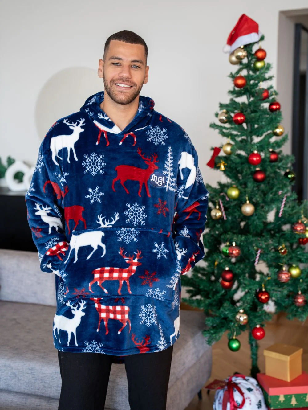 Snuggs Blanket Hoodie Dark Blue Deer - Image 3