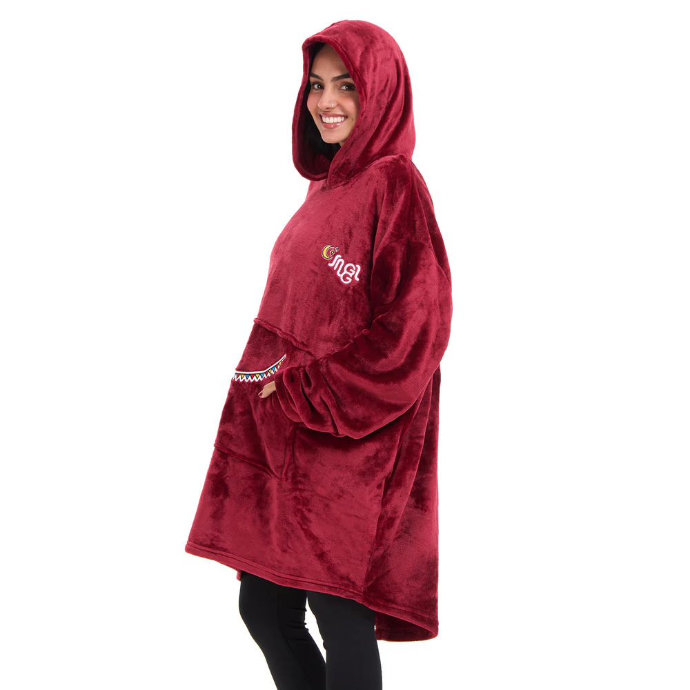 Snuggs Blanket Hoodie Dark Red مدفع رمضان - Image 3