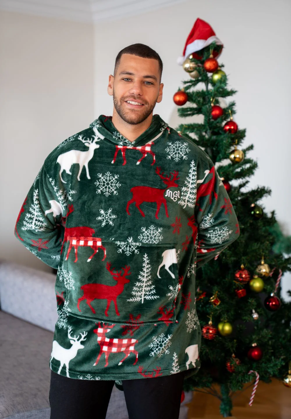 Snuggs Blanket Hoodie Green Reindeer - Image 4
