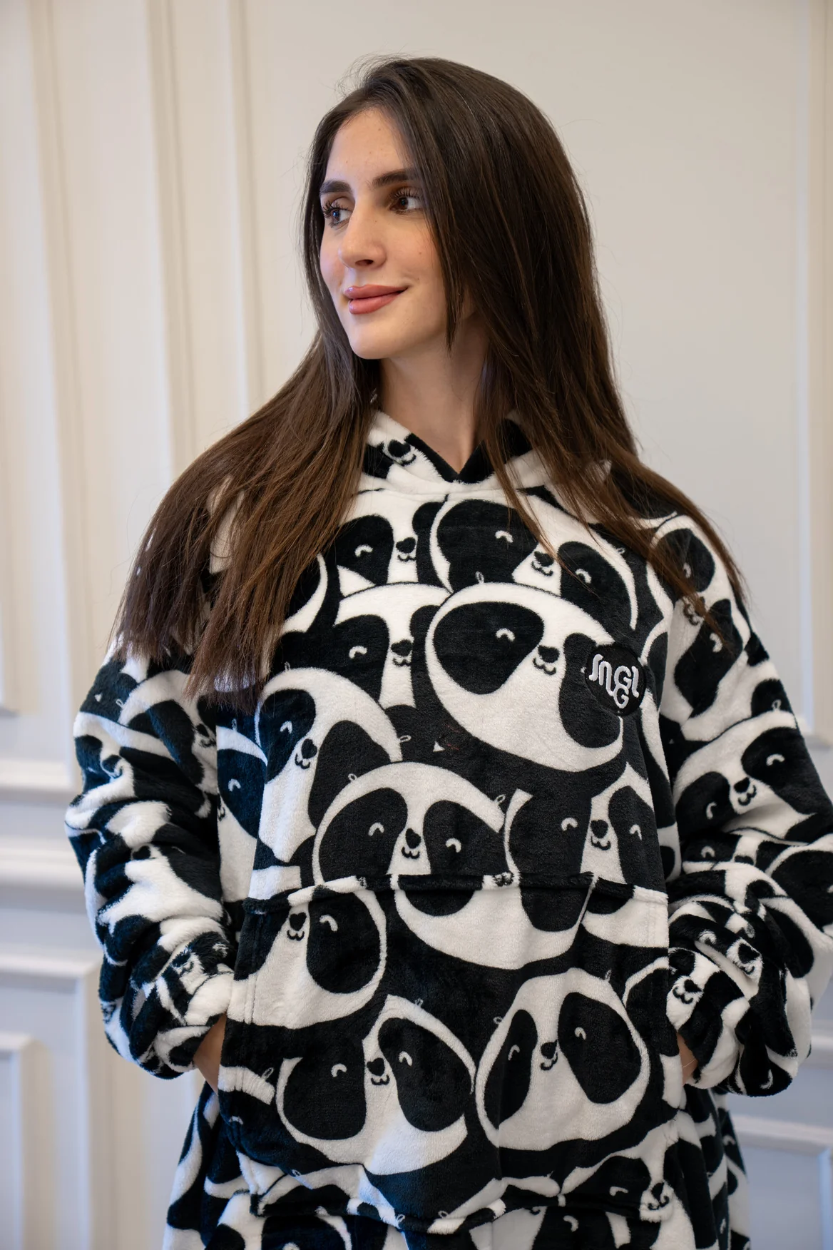 Snuggs Blanket Hoodie Panda - Image 4