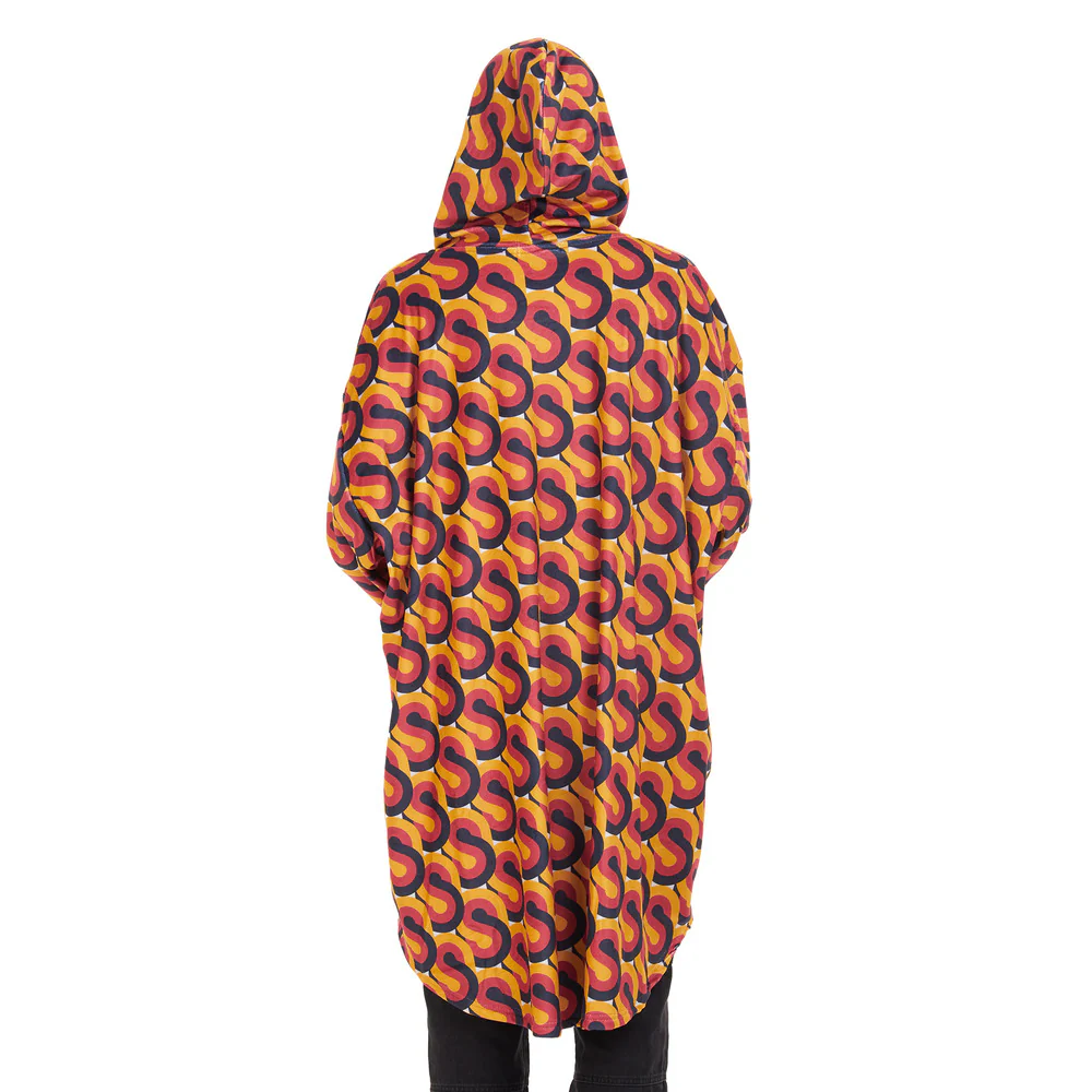 Snuggs Blanket Hoodie Red Geometric - Image 4