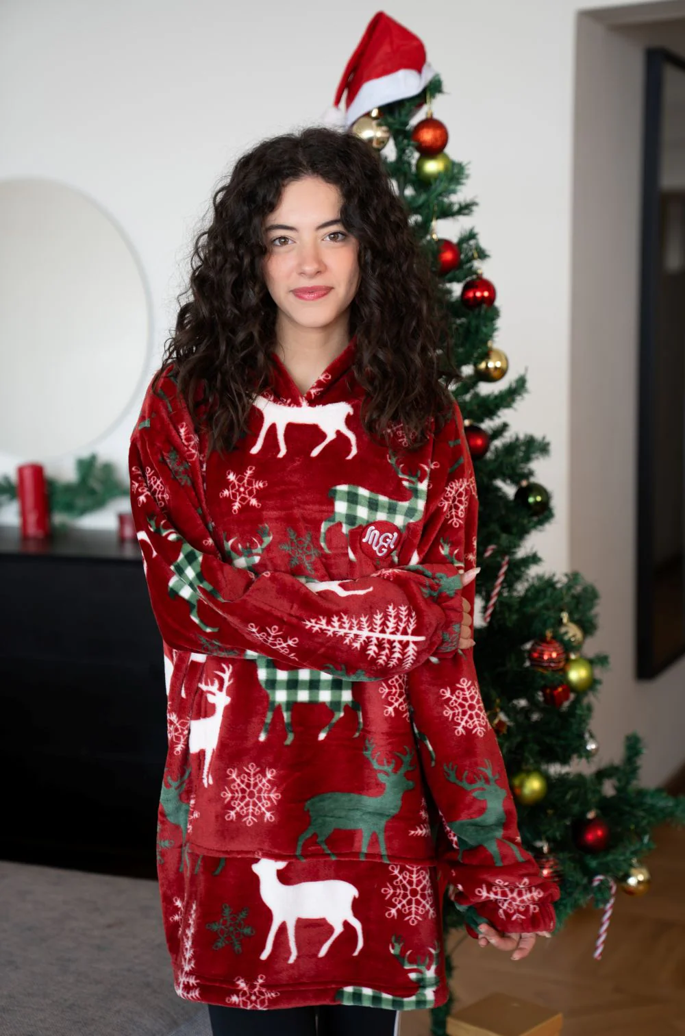Snuggs Blanket Hoodie Christmas Red Reindeer - Image 2