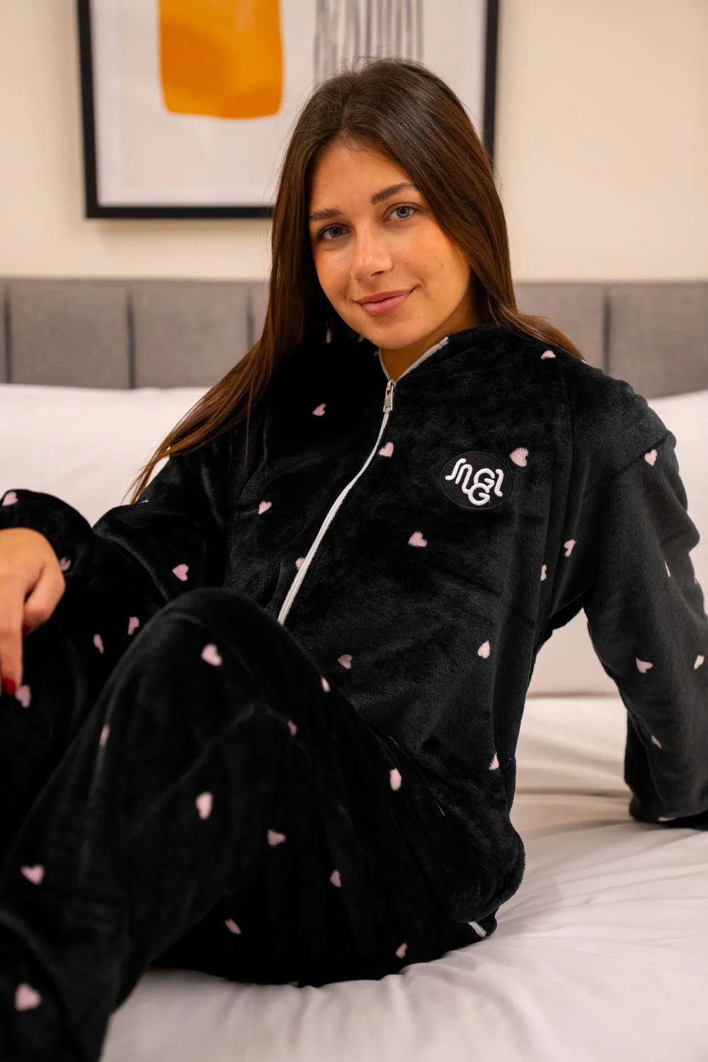 Snuggs Blanket Onesie Black Hearts - Image 2