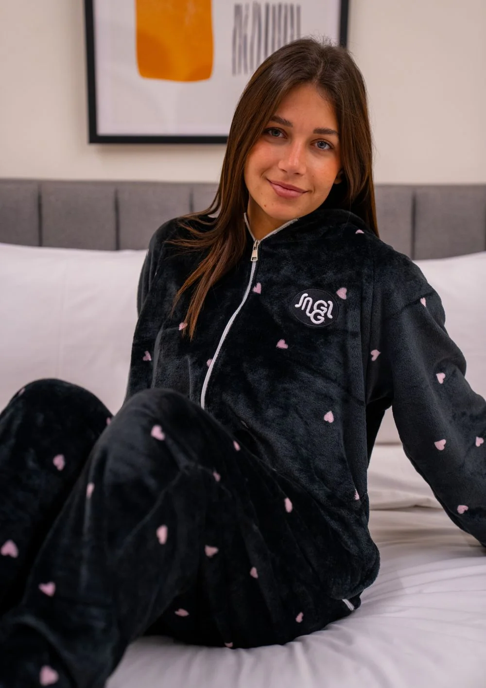 Snuggs Blanket Onesie Black Hearts - Image 3