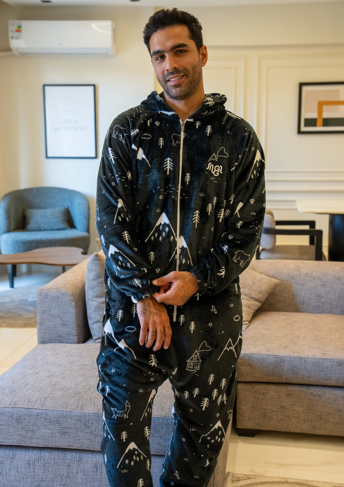 Snuggs Blanket Onesie Black Snow Mountains - Image 5