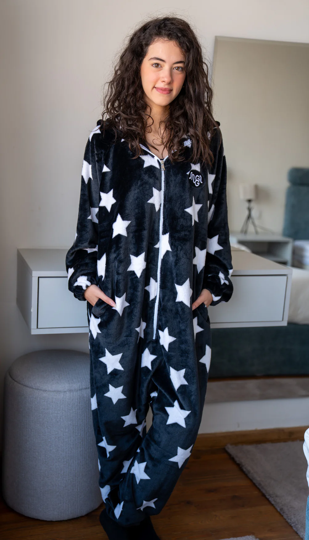 Snuggs Blanket Onesie Black Stars - Image 3