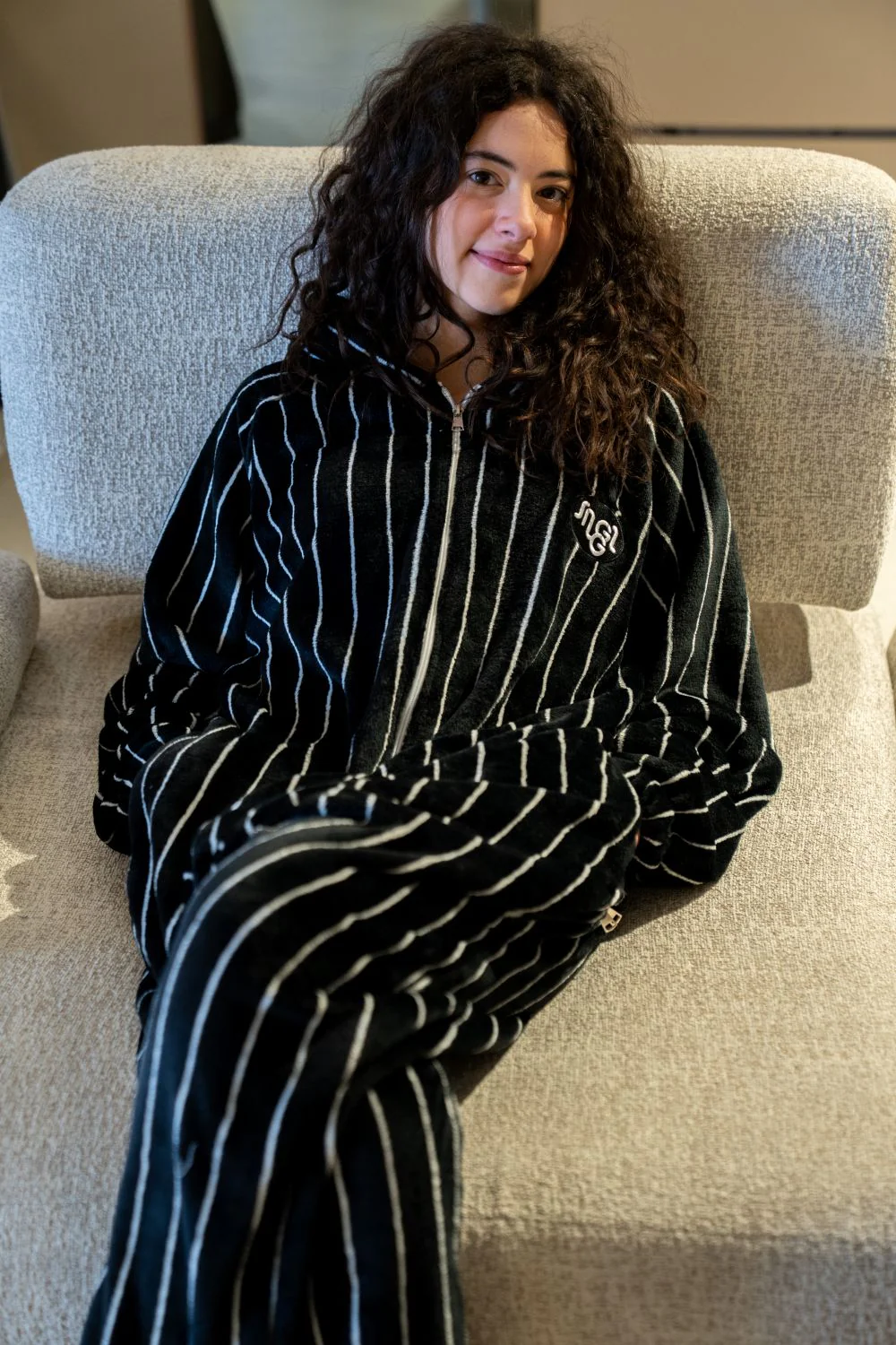 Snuggs Blanket Onesie Stripes - Image 2