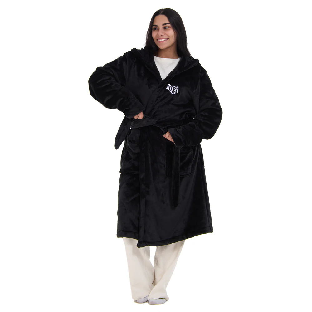 Snuggs Blanket Robe Black - Image 2