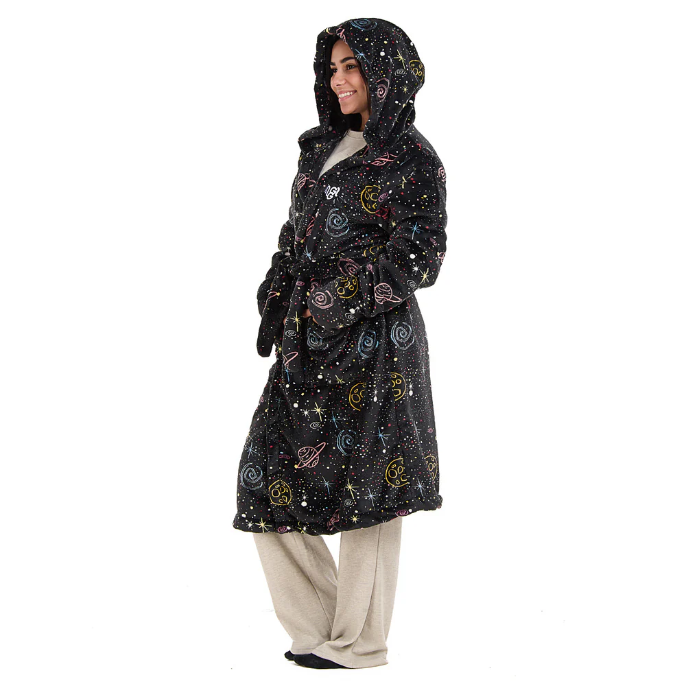 Snuggs Blanket Robe Black Space - Image 3