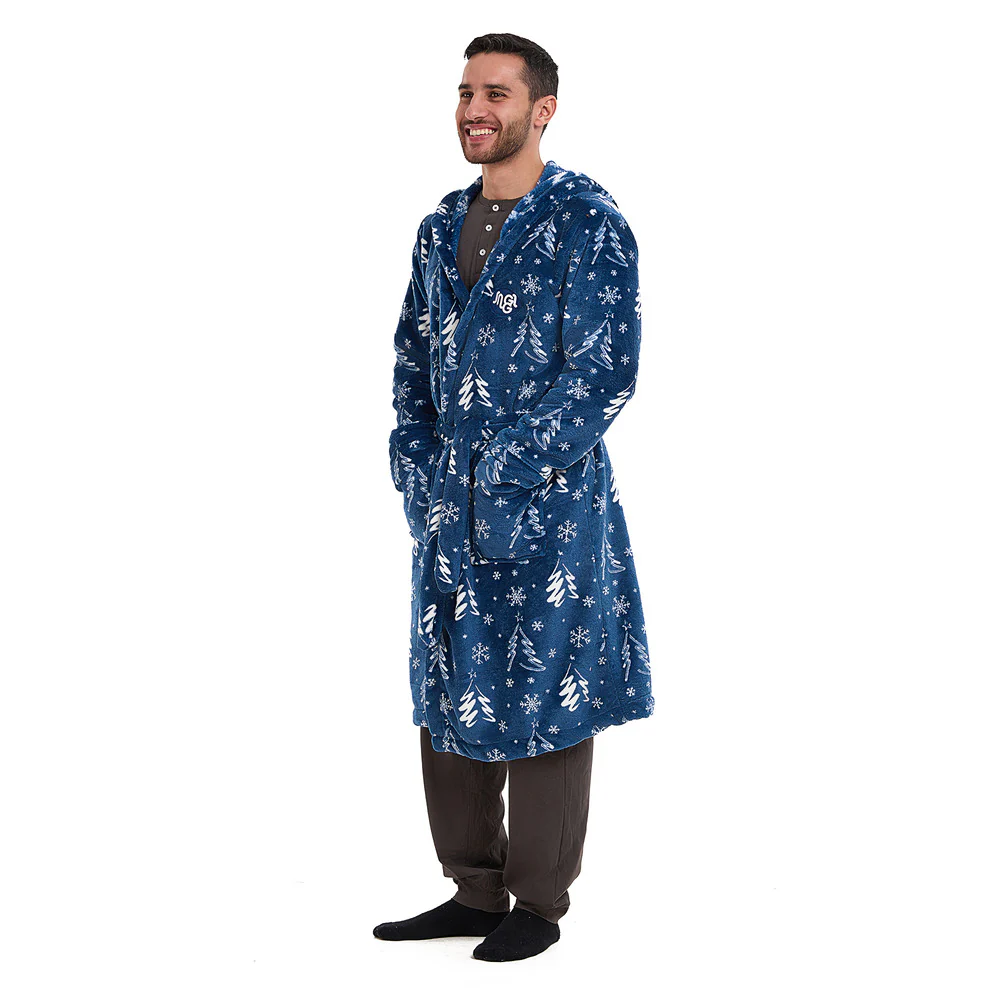 Snuggs Blanket Robe Blue Tree Christmas - Image 2