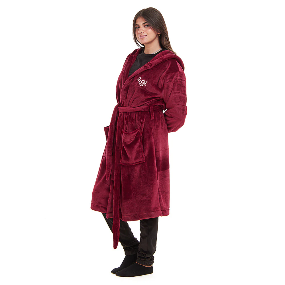 Snuggs Blanket Robe Burgundy - Image 4