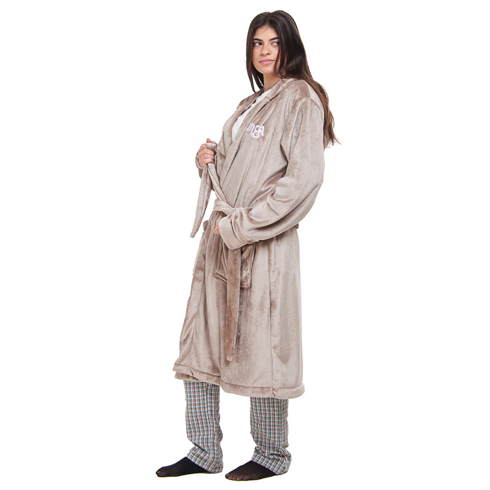 Snuggs Blanket Robe Cafe - Image 5