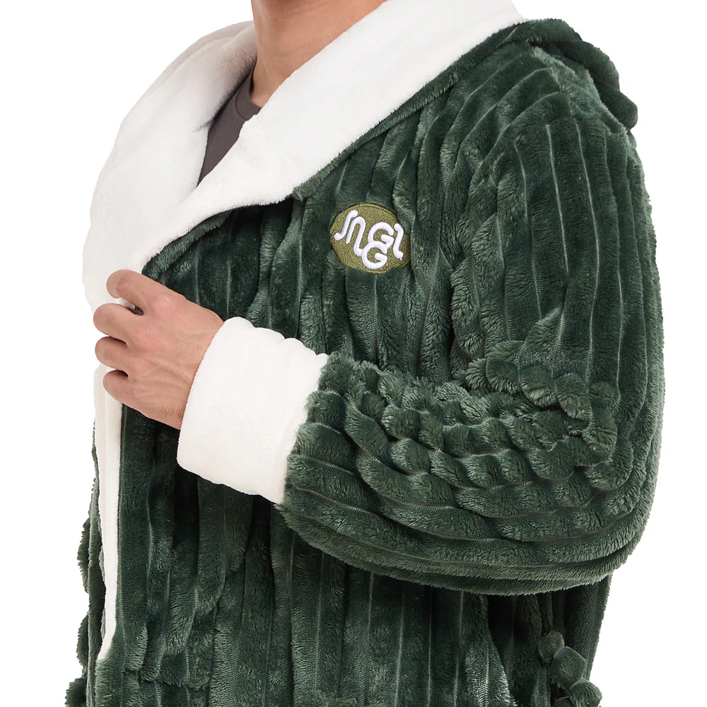 Snuggs Blanket Robe Engraved Lines Green - Image 2