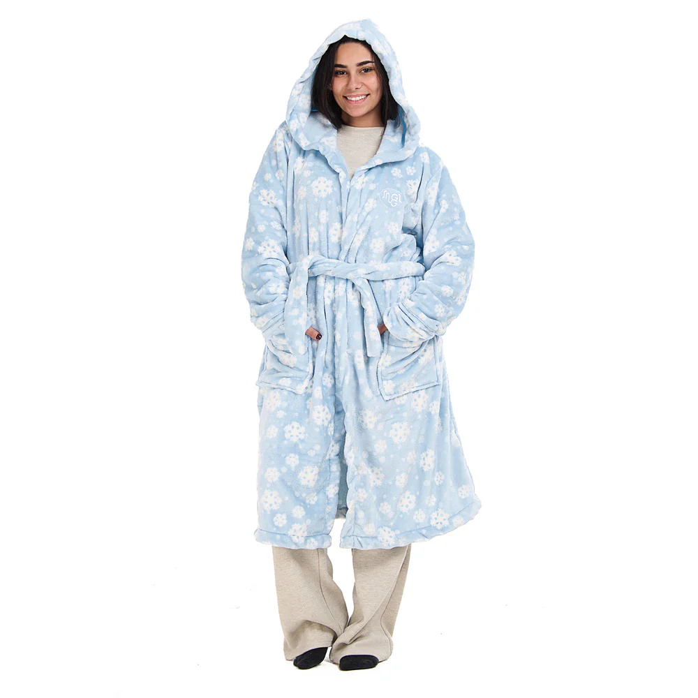 Snuggs Blanket Robe Light Blue Snowflakes - Image 3