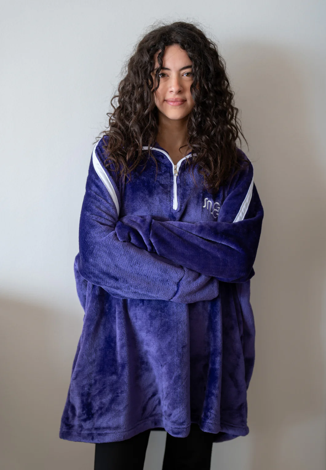 Snuggs Blanket Sweatshirt Dark Purple - Image 2