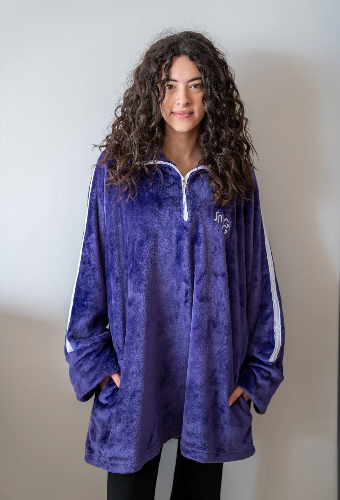 Snuggs Blanket Sweatshirt Dark Purple - Image 3