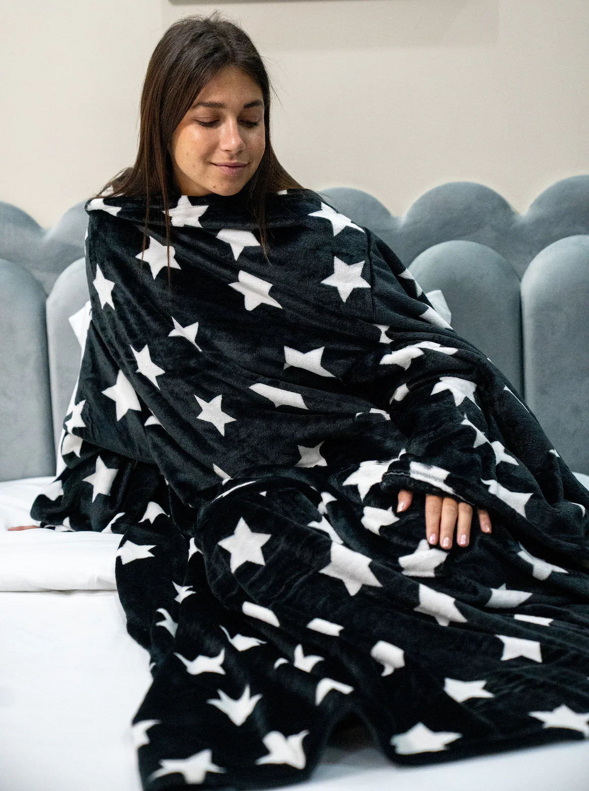 Snuggs blanket with sleeves Stars Black - Image 2