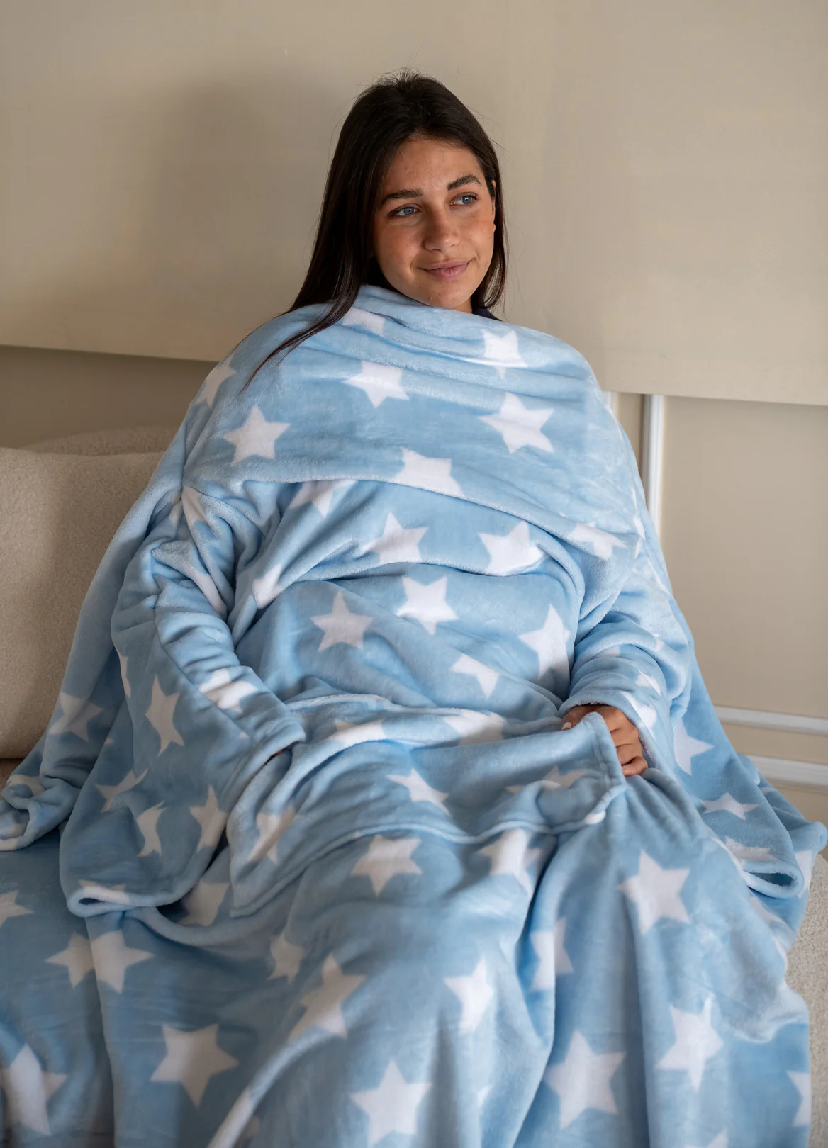Snuggs blanket with sleeves Stars Light Blue - Image 3