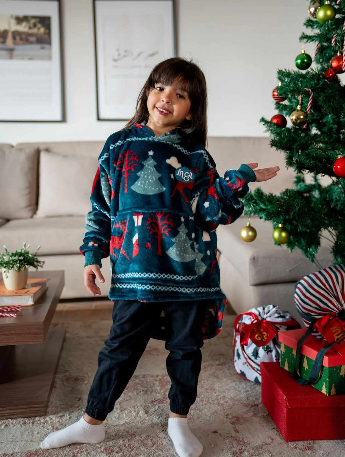 Snuggs Kids Blanket Hoodie Teal Deer - Image 3