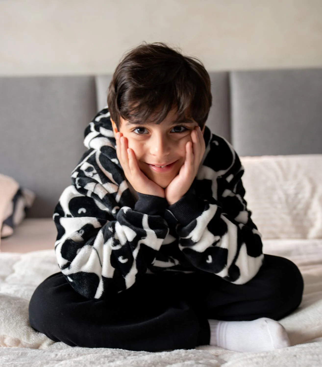 Snuggs Kids Blanket Hoodie Panda - Image 2