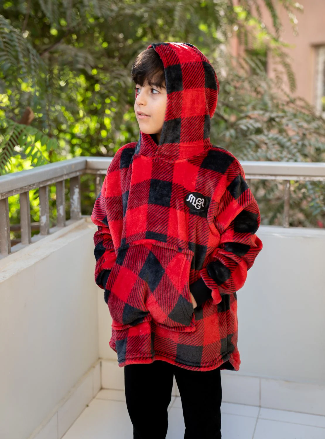 Snuggs Kids Blanket Hoodie Red Checkered - Image 3
