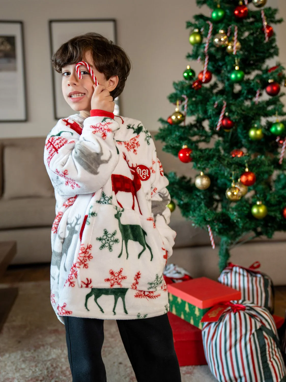 Snuggs Kids Blanket Hoodie White Reindeer - Image 2