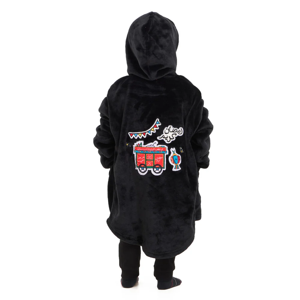 Snuggs Kids Blanket Hoodie Black عربية فول - Image 4