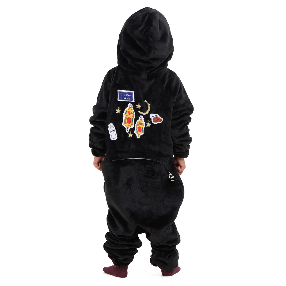 Snuggs Kids Blanket Onesie Black فانوس رمضان - Image 5