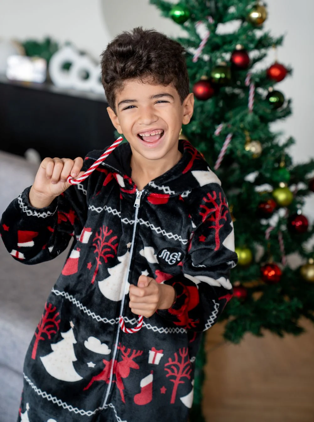Snuggs Kids Blanket Onesie Black Deer - Image 2