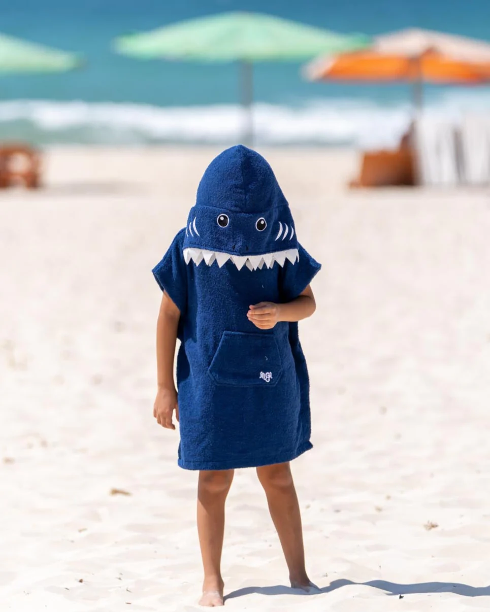 Snuggs Kids Poncho Towel Shark - Image 2