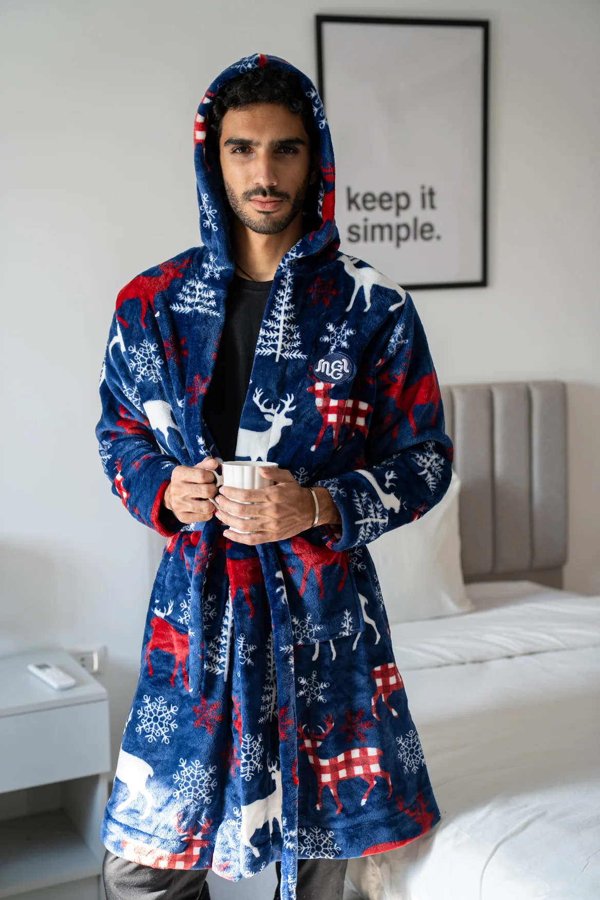 Snuggs Blanket Robe Christmas Dark Blue Reindeer - Image 3