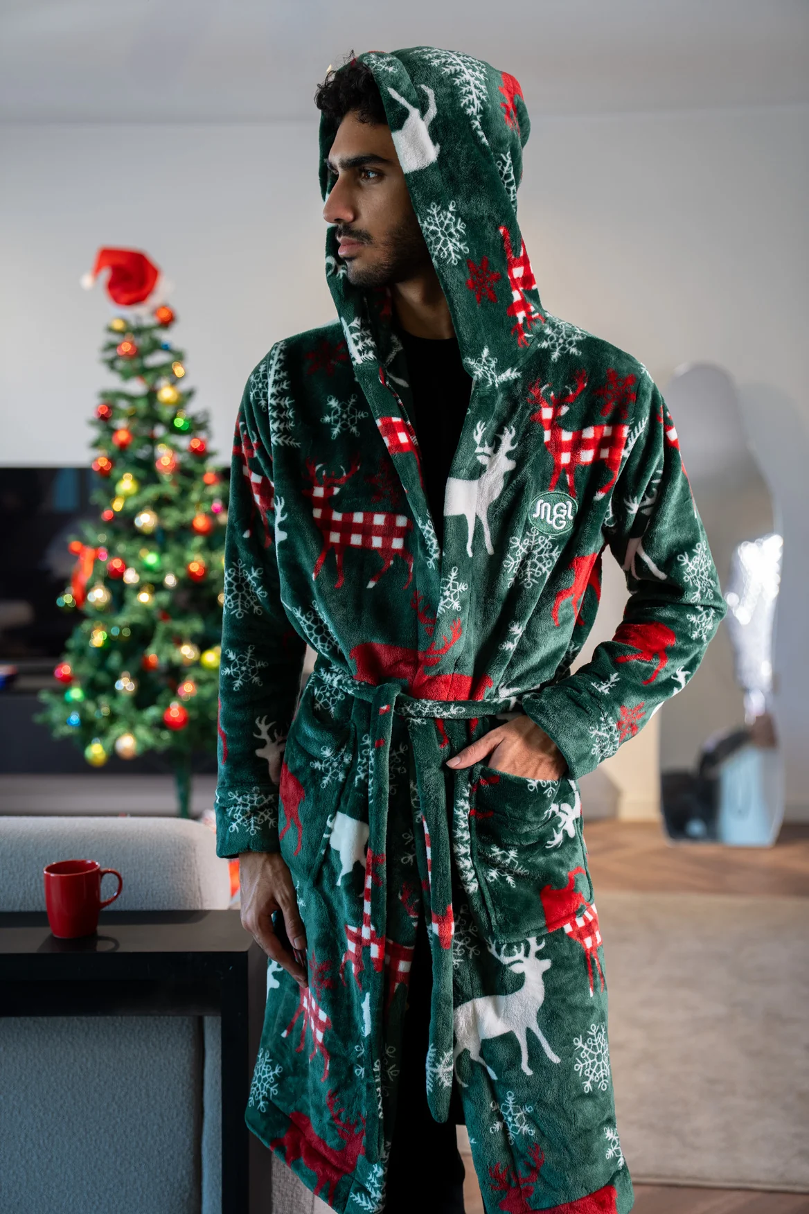 Snuggs Blanket Robe Christmas Green Reindeer - Image 3