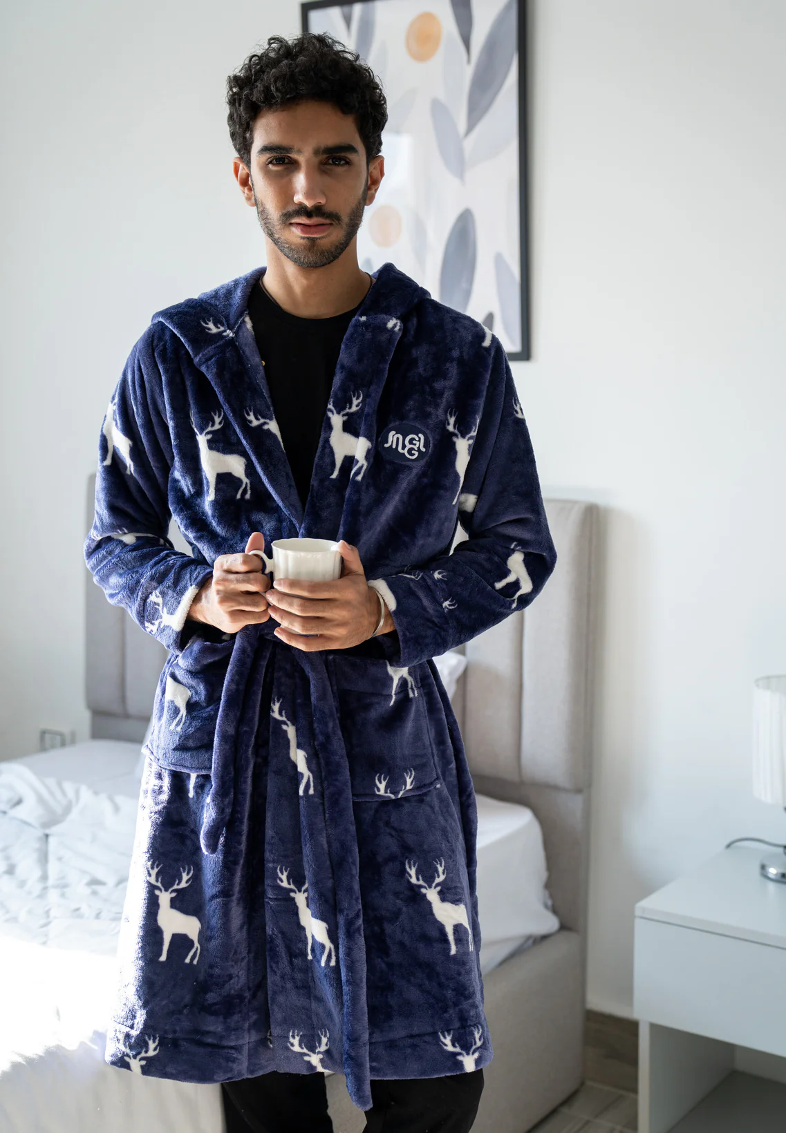 Snuggs Blanket Robe Dark Blue Reindeer - Image 3