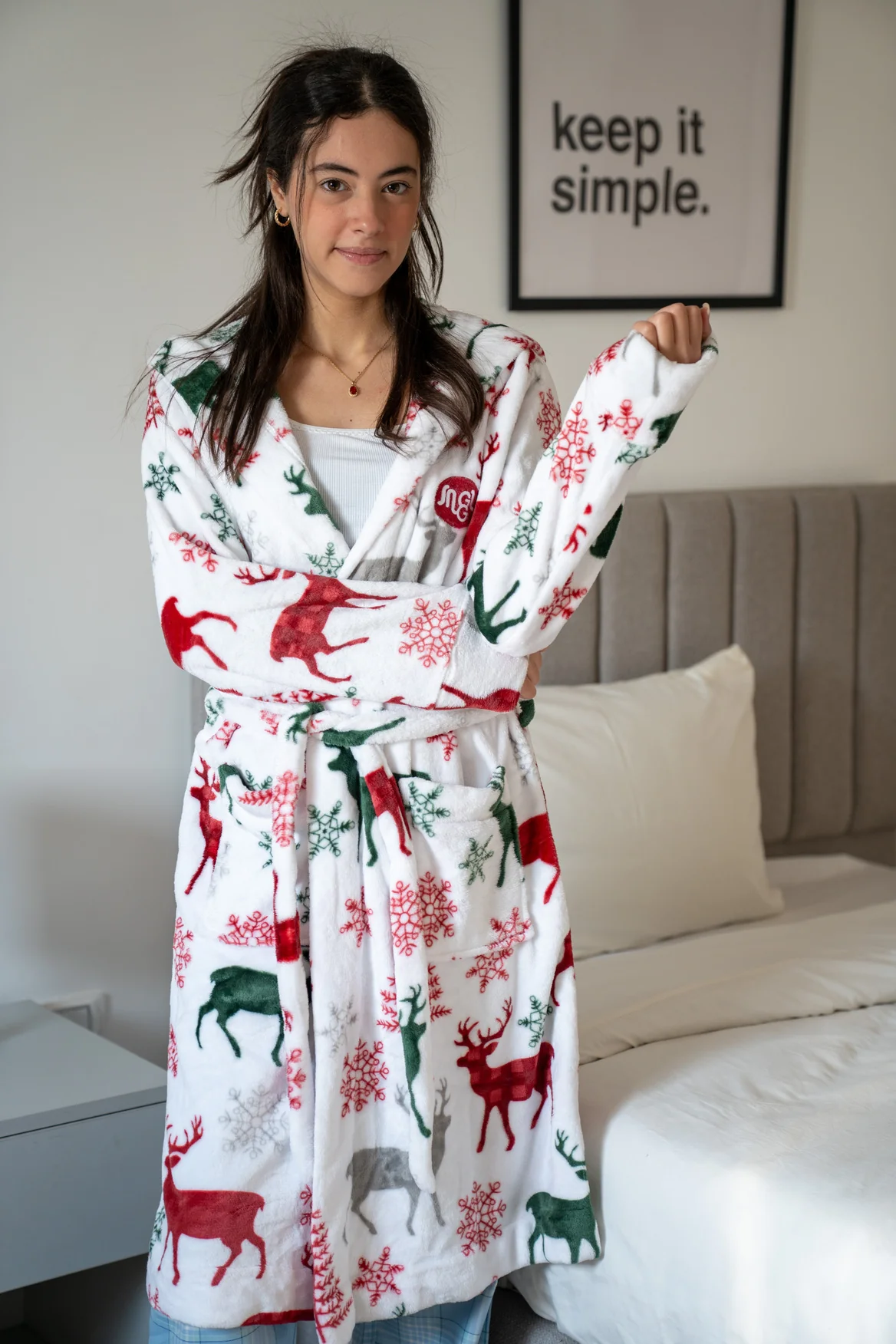 Snuggs Blanket Robe Christmas White Reindeer - Image 2