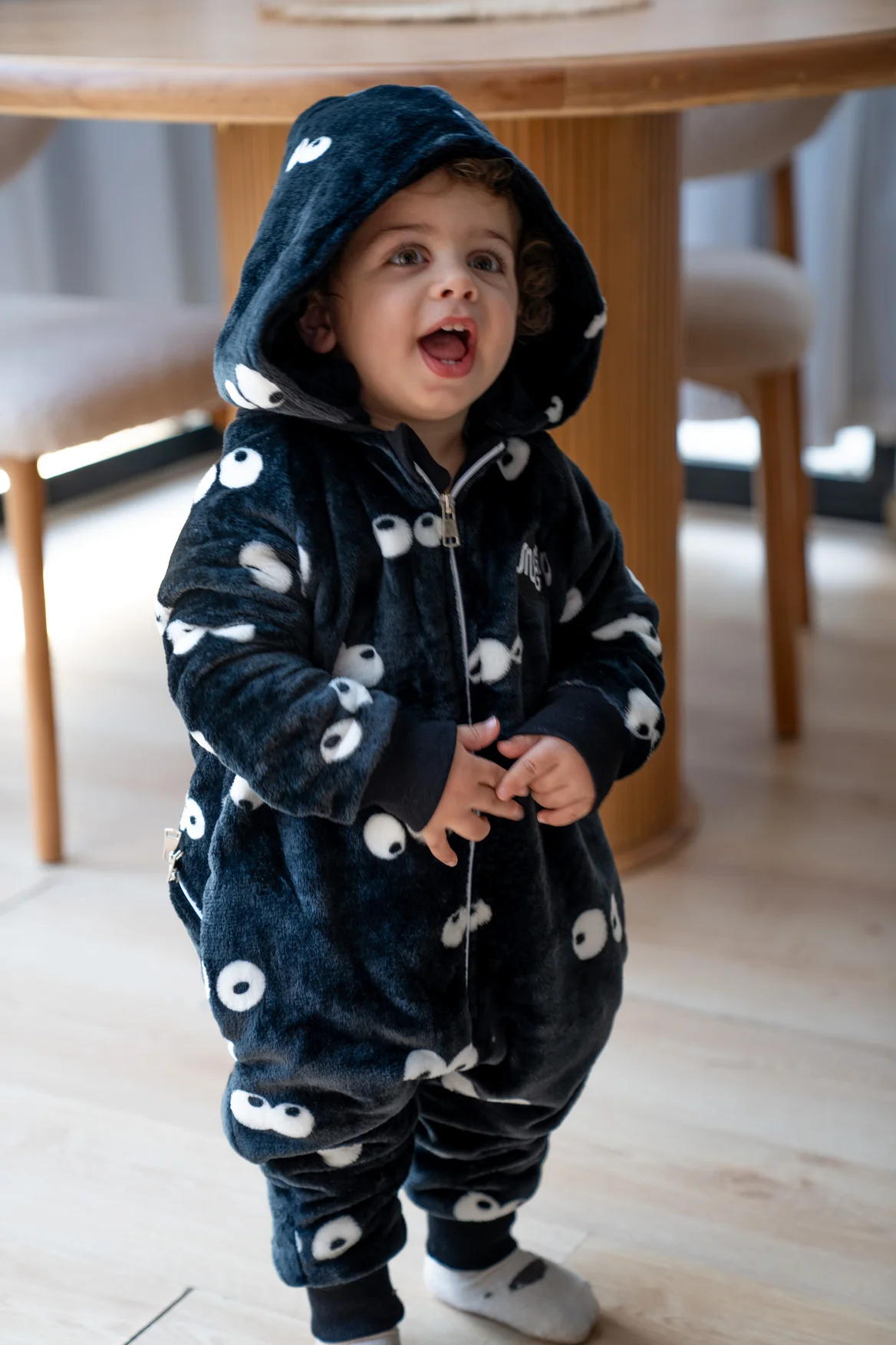 Snuggs Toddler Blanket Onesie Black Eyes - Image 4