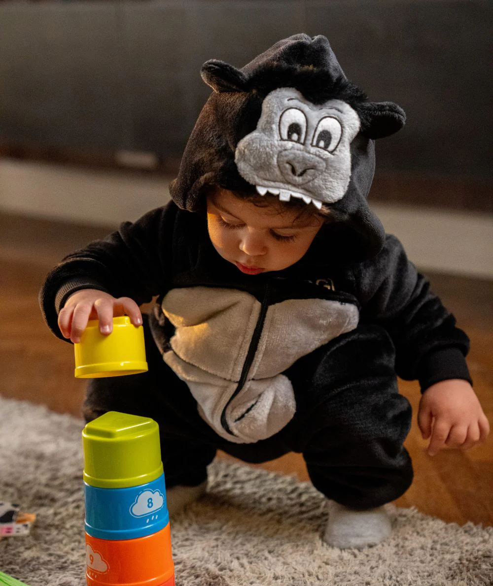 Snuggs Toddler Blanket Onesie Gorilla - Image 2