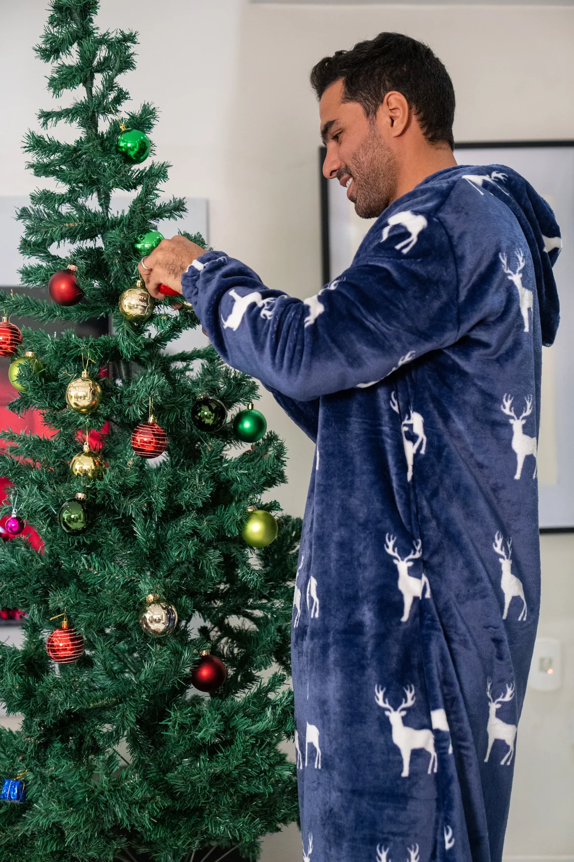 Snuggs Wearable Blanket Monk Dark Blue Reindeer - Image 2