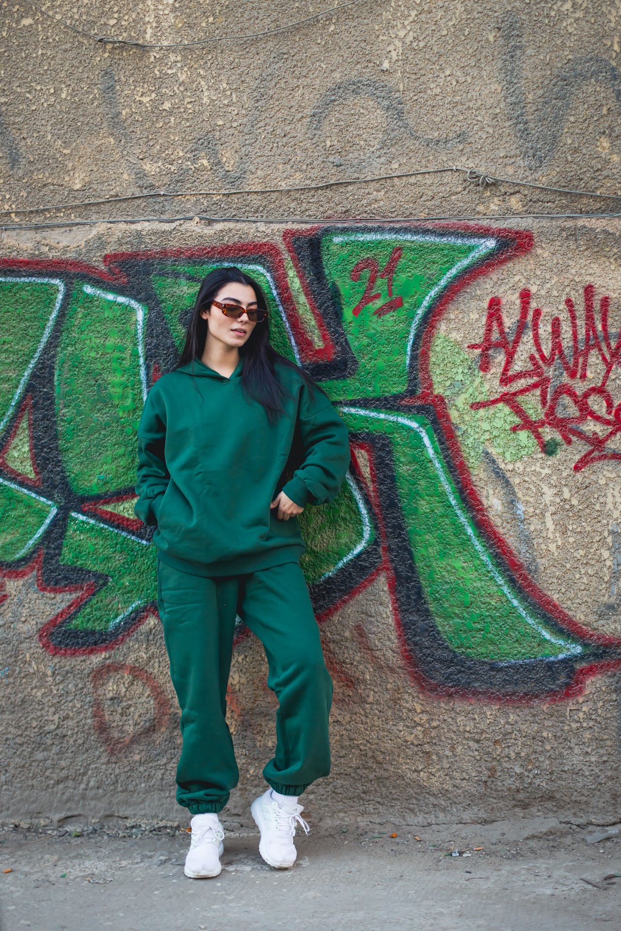 Snuggs oversized unisex hoodie set Dark Green - Image 3