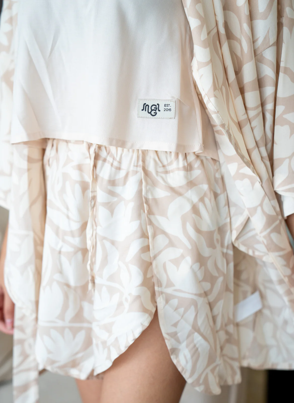 Women summer 3 piece pajama set Beige Top + Bold Floral Outline kimono & Short - Image 2